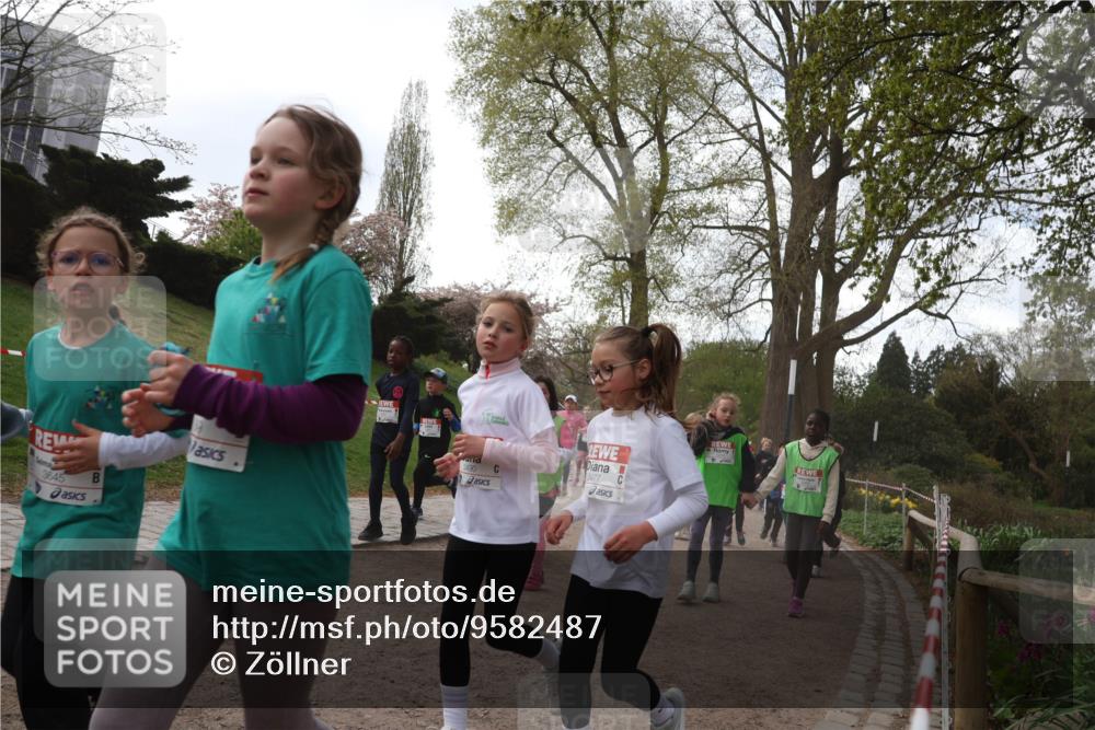 25.04.2026 - Das Zehntel Zöllner http://msf.ph/oto/9582487 25.04.2026 08:46:12 Laufen 3845, 3490, 3477 meine-sportfotos.de