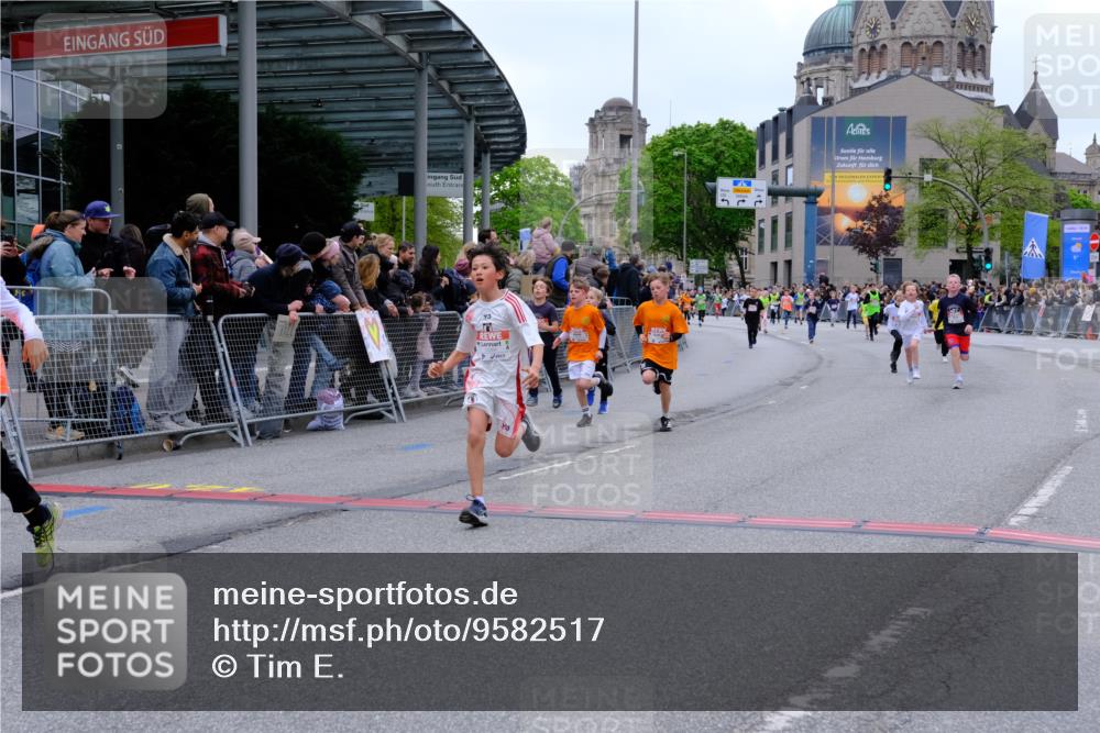 25.04.2026 - Das Zehntel Tim E. http://msf.ph/oto/9582517 25.04.2026 12:51:47 Ziel 10010, 10364, 10567, 10568, 10600, 10850, 11439, 11484, 11608, 11835, 11844, 11909, 12258, 12424, 12455, 12697, 12791, 12968 meine-sportfotos.de