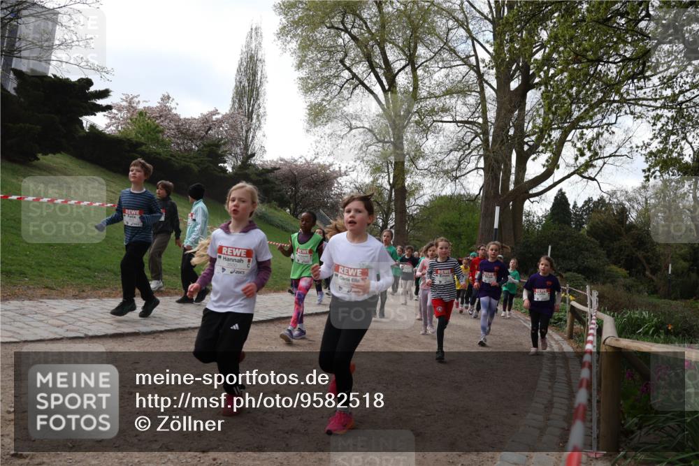 25.04.2026 - Das Zehntel Zöllner http://msf.ph/oto/9582518 25.04.2026 08:46:25 Laufen 3500 meine-sportfotos.de