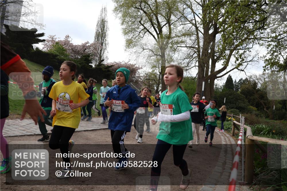 25.04.2026 - Das Zehntel Zöllner http://msf.ph/oto/9582528 25.04.2026 08:46:30 Laufen 249, 49, 2483, 21 meine-sportfotos.de