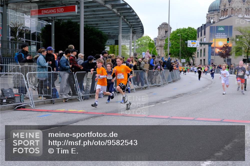 25.04.2026 - Das Zehntel Tim E. http://msf.ph/oto/9582543 25.04.2026 12:51:48 Ziel 10010, 10364, 10567, 10568, 10600, 10850, 11439, 11484, 11608, 11835, 11844, 11909, 12258, 12424, 12455, 12697, 12791, 12968 meine-sportfotos.de
