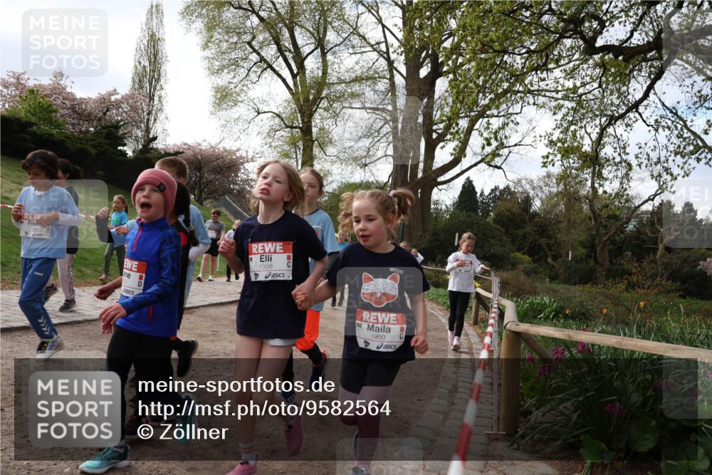 25.04.2026 - Das Zehntel Zöllner http://msf.ph/oto/9582564 25.04.2026 08:46:47 Laufen 1958, 1950 meine-sportfotos.de