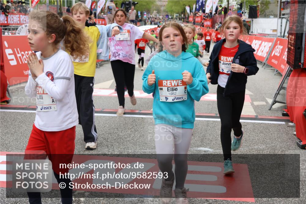25.04.2026 - Das Zehntel Strokosch-Dieckow http://msf.ph/oto/9582593 25.04.2026 09:05:28 Ziel 1353, 1497, 1785, 1960, 1980, 1982, 2431, 2804, 2893, 3671, 3680, 3867, 1353, 1497, 1785, 1960, 1980, 1982, 2431, 2804, 2893, 3671, 3680, 3867 meine-sportfotos.de