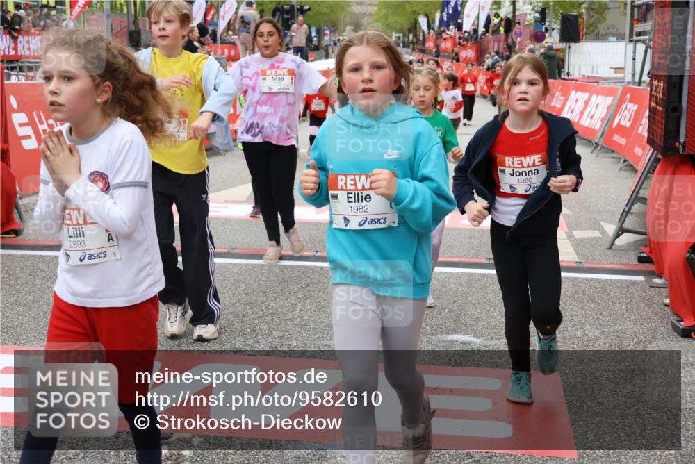 25.04.2026 - Das Zehntel Strokosch-Dieckow http://msf.ph/oto/9582610 25.04.2026 09:05:28 Ziel 1353, 1497, 1785, 1960, 1980, 1982, 2431, 2804, 2893, 3671, 3680, 3867, 1353, 1497, 1785, 1960, 1980, 1982, 2431, 2804, 2893, 3671, 3680, 3867 meine-sportfotos.de
