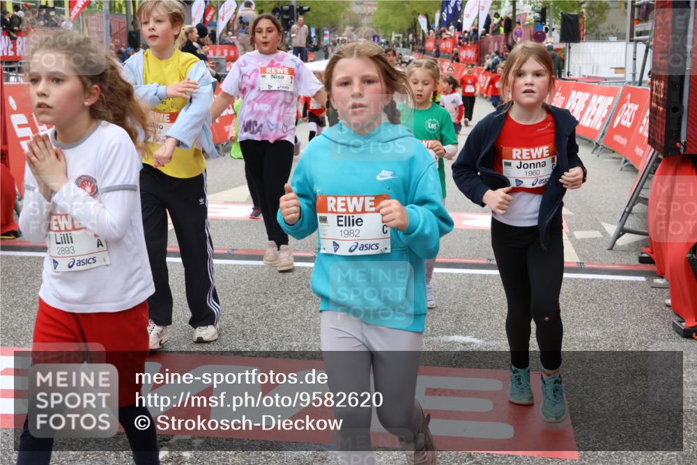 25.04.2026 - Das Zehntel Strokosch-Dieckow http://msf.ph/oto/9582620 25.04.2026 09:05:28 Ziel 1353, 1497, 1785, 1960, 1980, 1982, 2431, 2804, 2893, 3671, 3680, 3867, 1353, 1497, 1785, 1960, 1980, 1982, 2431, 2804, 2893, 3671, 3680, 3867 meine-sportfotos.de