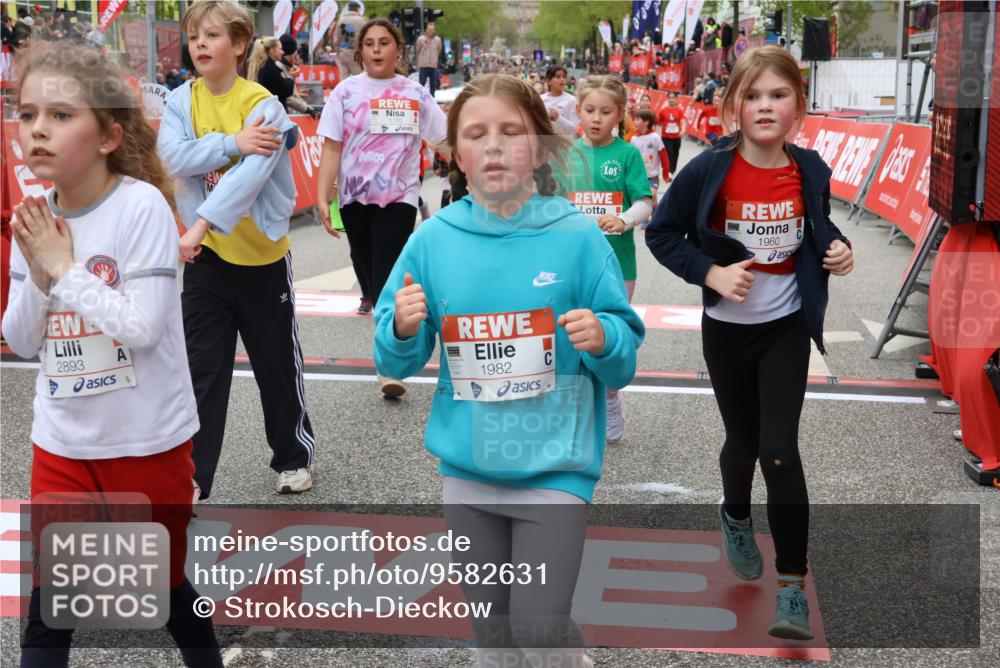 25.04.2026 - Das Zehntel Strokosch-Dieckow http://msf.ph/oto/9582631 25.04.2026 09:05:28 Ziel 1353, 1497, 1785, 1960, 1980, 1982, 2431, 2804, 2893, 3671, 3680, 3867, 1353, 1497, 1785, 1960, 1980, 1982, 2431, 2804, 2893, 3671, 3680, 3867 meine-sportfotos.de