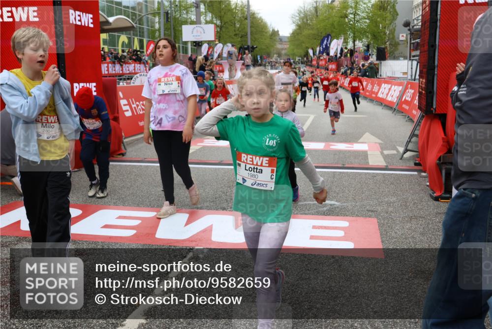25.04.2026 - Das Zehntel Strokosch-Dieckow http://msf.ph/oto/9582659 25.04.2026 09:05:30 Ziel 1353, 1480, 1497, 1500, 1502, 1785, 1960, 1980, 1982, 2534, 2551, 2612, 2804, 3150, 3671, 3680, 3867, 1353, 1480, 1497, 1500, 1502, 1785, 1960, 1980, 1982, 2534, 2551, 2612, 2804, 3150, 3671, 3680, 3867 meine-sportfotos.de