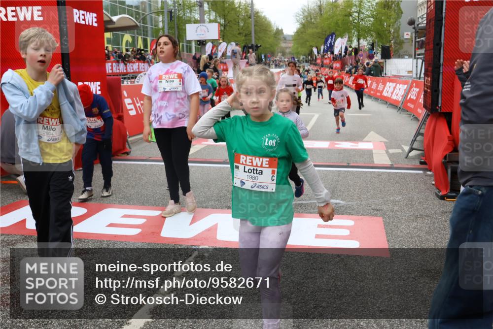 25.04.2026 - Das Zehntel Strokosch-Dieckow http://msf.ph/oto/9582671 25.04.2026 09:05:30 Ziel 1353, 1480, 1497, 1500, 1502, 1785, 1960, 1980, 1982, 2534, 2551, 2612, 2804, 3150, 3671, 3680, 3867, 1353, 1480, 1497, 1500, 1502, 1785, 1960, 1980, 1982, 2534, 2551, 2612, 2804, 3150, 3671, 3680, 3867 meine-sportfotos.de