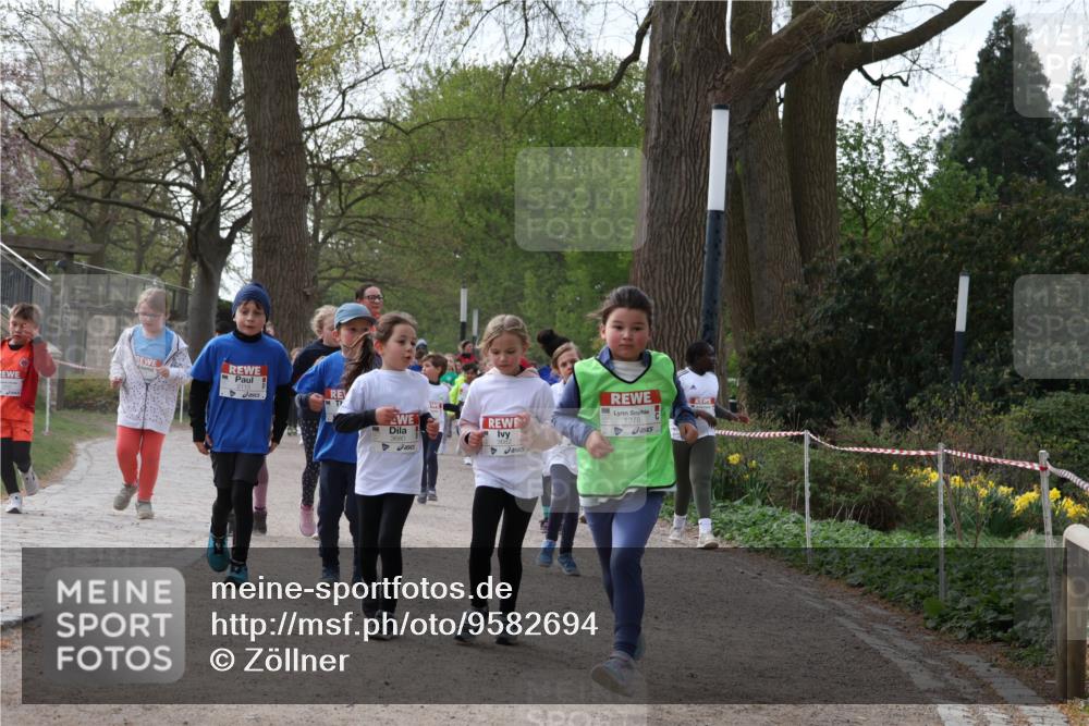 25.04.2026 - Das Zehntel Zöllner http://msf.ph/oto/9582694 25.04.2026 08:47:59 Laufen 3680, 1378 meine-sportfotos.de