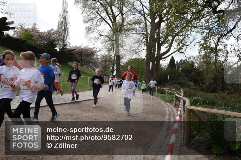25.04.2026 - Das Zehntel Zöllner http://msf.ph/oto/9582702 25.04.2026 08:48:03 Laufen 3680 meine-sportfotos.de