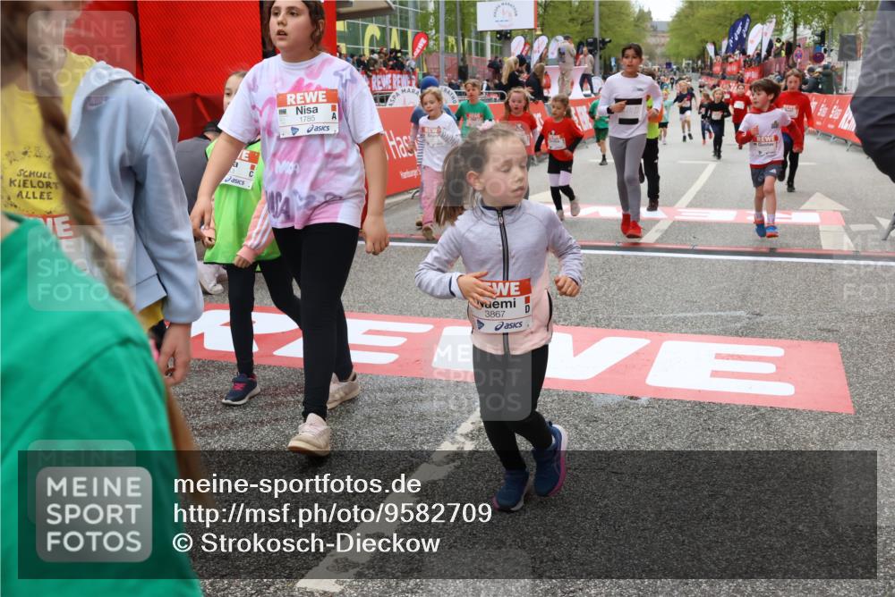 25.04.2026 - Das Zehntel Strokosch-Dieckow http://msf.ph/oto/9582709 25.04.2026 09:05:31 Ziel 1353, 1480, 1497, 1500, 1502, 1785, 1960, 1980, 1982, 2414, 2534, 2551, 2612, 2804, 3150, 3671, 3680, 3867, 1353, 1480, 1497, 1500, 1502, 1785, 1960, 1980, 1982, 2414, 2534, 2551, 2612, 2804, 3150, 3671, 3680, 3867 meine-sportfotos.de