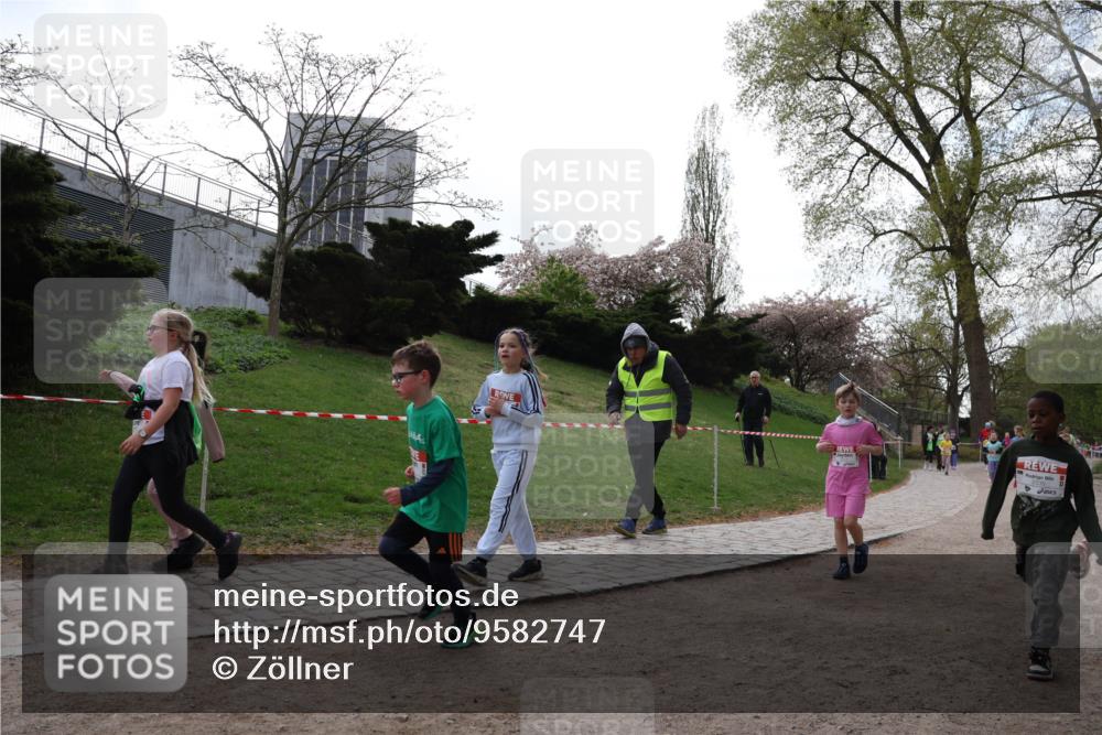 25.04.2026 - Das Zehntel Zöllner http://msf.ph/oto/9582747 25.04.2026 08:48:36 Laufen  meine-sportfotos.de