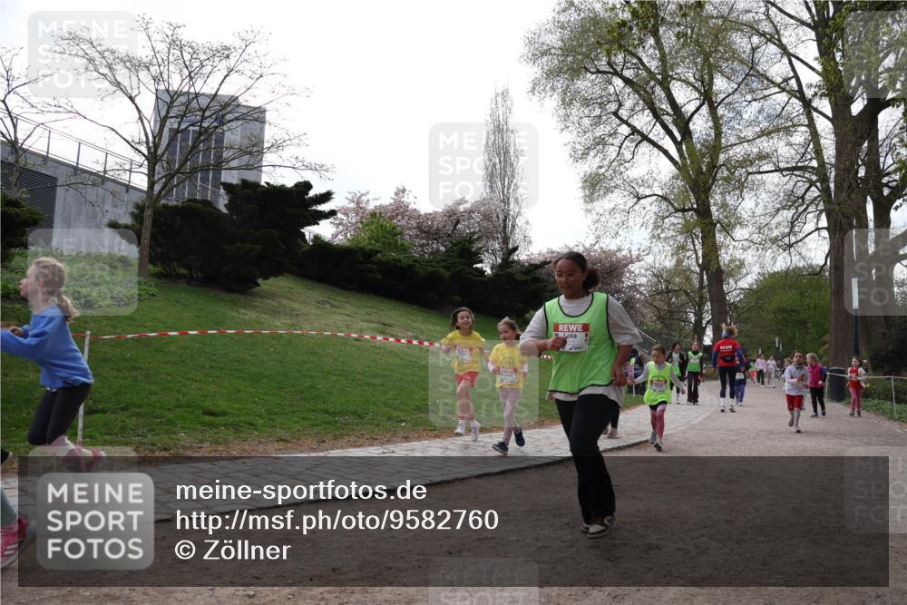25.04.2026 - Das Zehntel Zöllner http://msf.ph/oto/9582760 25.04.2026 08:48:47 Laufen  meine-sportfotos.de