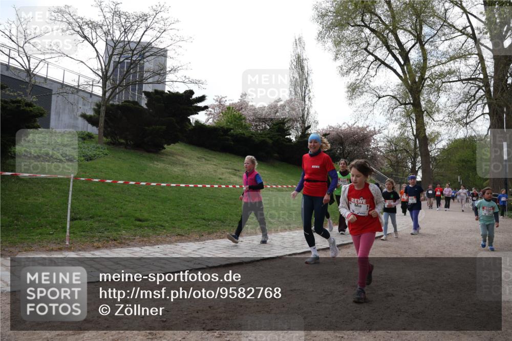 25.04.2026 - Das Zehntel Zöllner http://msf.ph/oto/9582768 25.04.2026 08:48:54 Laufen  meine-sportfotos.de