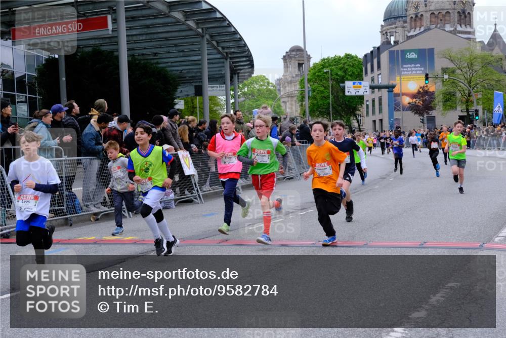 25.04.2026 - Das Zehntel Tim E. http://msf.ph/oto/9582784 25.04.2026 12:52:05 Ziel 10185, 10199, 10244, 10302, 10303, 10308, 10314, 10404, 10888, 11032, 11152, 11509, 11662, 11723, 11738, 11969, 11983, 11986, 11987, 12115, 12188, 12218, 12315, 12319, 12417, 12442, 12445, 12668, 12741, 12955, 13029 meine-sportfotos.de