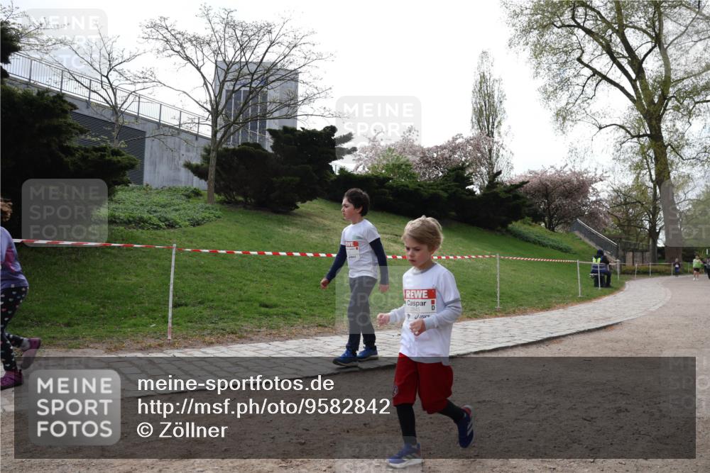 25.04.2026 - Das Zehntel Zöllner http://msf.ph/oto/9582842 25.04.2026 08:50:12 Laufen 2845 meine-sportfotos.de