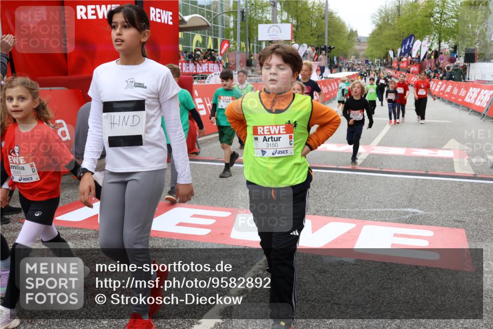 25.04.2026 - Das Zehntel Strokosch-Dieckow http://msf.ph/oto/9582892 25.04.2026 09:05:35 Ziel 1353, 1480, 1500, 1502, 2400, 2414, 2534, 2551, 2612, 2700, 3012, 3150, 3299, 3867, 3906, 1353, 1480, 1500, 1502, 2400, 2414, 2534, 2551, 2612, 2700, 3012, 3150, 3299, 3867, 3906 meine-sportfotos.de