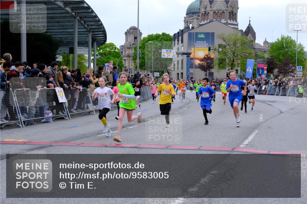 25.04.2026 - Das Zehntel Tim E. http://msf.ph/oto/9583005 25.04.2026 12:52:19 Ziel 10087, 10173, 10271, 10315, 10604, 10607, 10896, 11085, 11143, 11145, 11147, 11270, 11434, 11511, 11556, 11567, 11652, 11742, 11745, 11766, 11790, 11831, 11847, 11892, 11907, 11938, 12105, 12278, 12463, 12774, 13015 meine-sportfotos.de