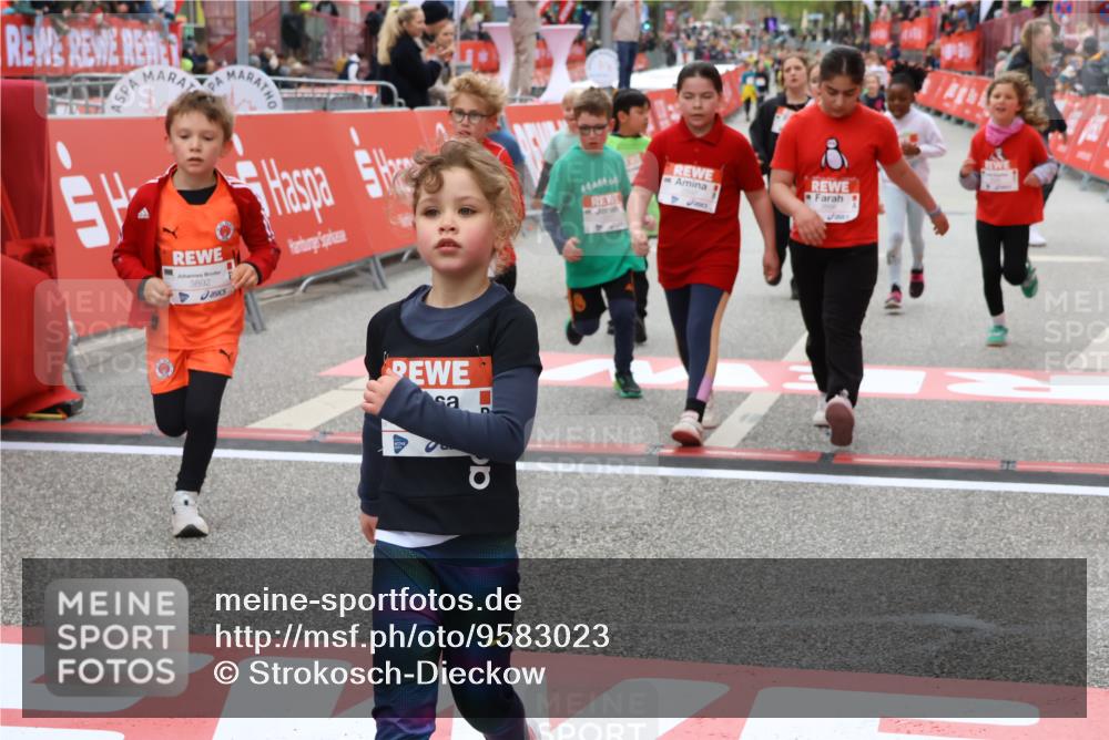 25.04.2026 - Das Zehntel Strokosch-Dieckow http://msf.ph/oto/9583023 25.04.2026 09:05:40 Ziel 1226, 1932, 2371, 2400, 2586, 2593, 2597, 2666, 2700, 3012, 3299, 3892, 3906, 1226, 1932, 2371, 2400, 2586, 2593, 2597, 2666, 2700, 3012, 3299, 3892, 3906 meine-sportfotos.de