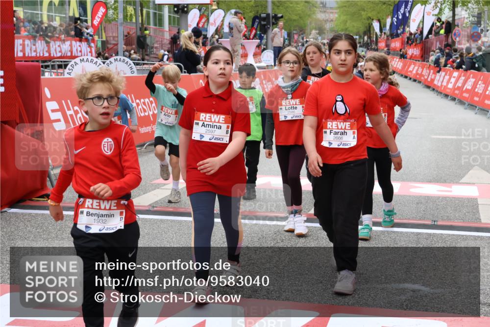 25.04.2026 - Das Zehntel Strokosch-Dieckow http://msf.ph/oto/9583040 25.04.2026 09:05:42 Ziel 1226, 1443, 1472, 1479, 1496, 1932, 1934, 2371, 2586, 2593, 2597, 2666, 3299, 3892, 1226, 1443, 1472, 1479, 1496, 1932, 1934, 2371, 2586, 2593, 2597, 2666, 3299, 3892 meine-sportfotos.de