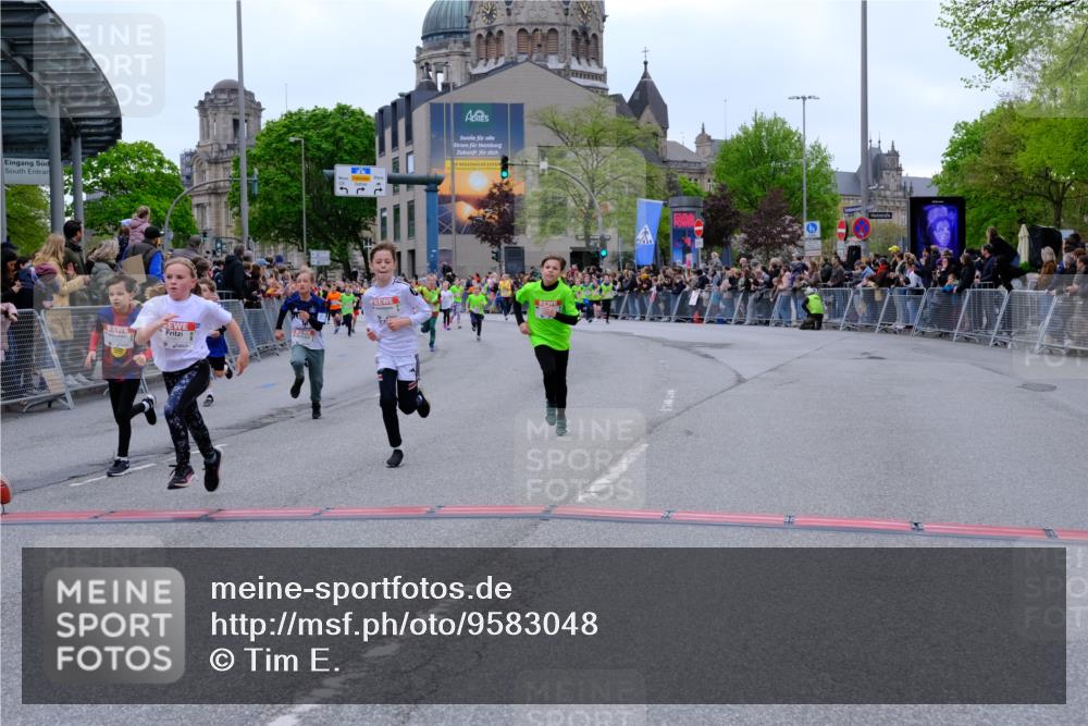 25.04.2026 - Das Zehntel Tim E. http://msf.ph/oto/9583048 25.04.2026 12:52:24 Ziel 10020, 10087, 10125, 10173, 10195, 10271, 10604, 10607, 11143, 11145, 11147, 11270, 11434, 11511, 11556, 11652, 11767, 11790, 11847, 11907, 11958, 12105, 12461, 12463, 12745, 12774, 12782, 13015 meine-sportfotos.de