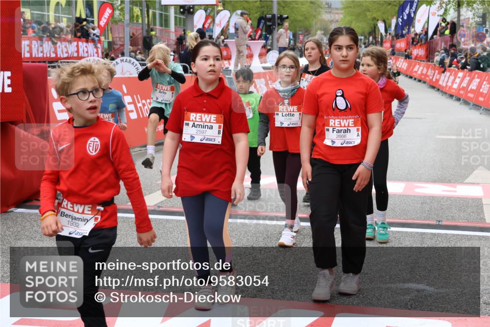 25.04.2026 - Das Zehntel Strokosch-Dieckow http://msf.ph/oto/9583054 25.04.2026 09:05:42 Ziel 1226, 1443, 1472, 1479, 1496, 1932, 1934, 2371, 2586, 2593, 2597, 2666, 3299, 3892, 1226, 1443, 1472, 1479, 1496, 1932, 1934, 2371, 2586, 2593, 2597, 2666, 3299, 3892 meine-sportfotos.de