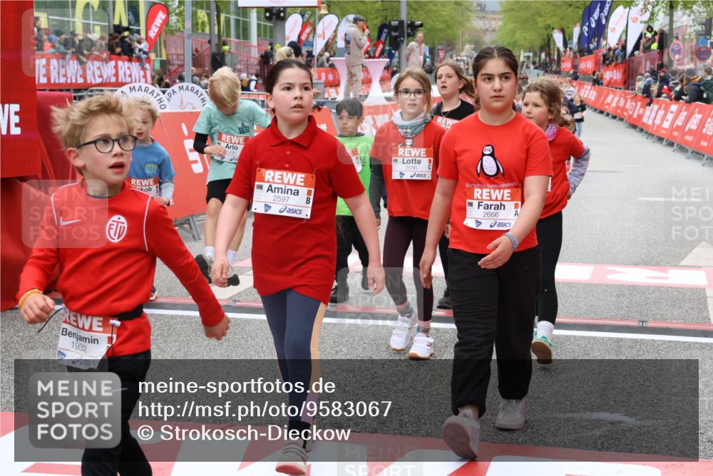 25.04.2026 - Das Zehntel Strokosch-Dieckow http://msf.ph/oto/9583067 25.04.2026 09:05:43 Ziel 1226, 1443, 1472, 1479, 1496, 1932, 1934, 2371, 2586, 2593, 2597, 2666, 3892, 1226, 1443, 1472, 1479, 1496, 1932, 1934, 2371, 2586, 2593, 2597, 2666, 3892 meine-sportfotos.de