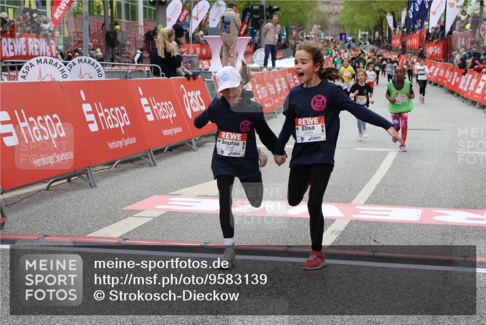25.04.2026 - Das Zehntel Strokosch-Dieckow http://msf.ph/oto/9583139 25.04.2026 09:05:48 Ziel 1443, 1472, 1479, 1496, 1934, 2586, 2593, 3058, 3063, 1443, 1472, 1479, 1496, 1934, 2586, 2593, 3058, 3063 meine-sportfotos.de