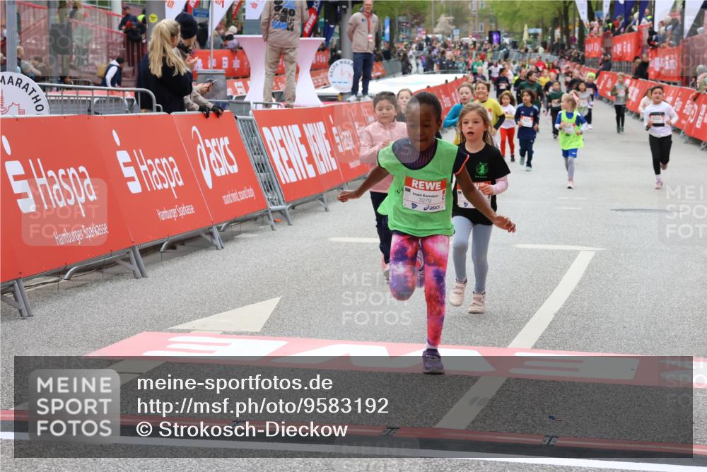 25.04.2026 - Das Zehntel Strokosch-Dieckow http://msf.ph/oto/9583192 25.04.2026 09:05:50 Ziel 1934, 3058, 3063, 1934, 3058, 3063 meine-sportfotos.de