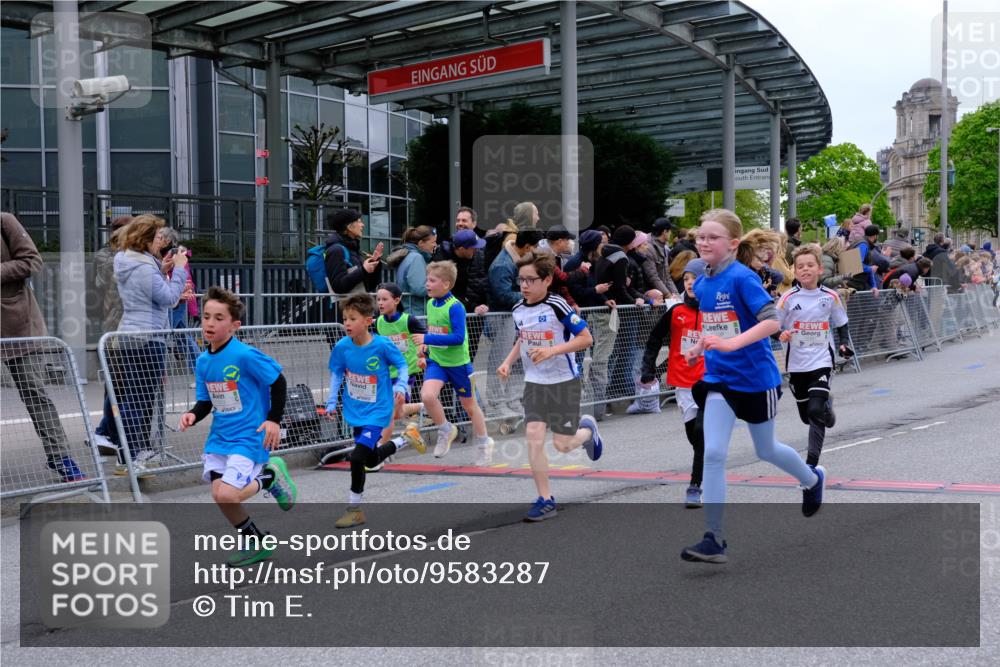 25.04.2026 - Das Zehntel Tim E. http://msf.ph/oto/9583287 25.04.2026 12:52:42 Ziel 10169, 10178, 10238, 10241, 10498, 10570, 10789, 10827, 10830, 10844, 10847, 10959, 11094, 11136, 11312, 11313, 11464, 11478, 11479, 11520, 11807, 11959, 11975, 12386, 12408, 12430, 12457, 12681, 12689, 12696, 12983, 12987 meine-sportfotos.de