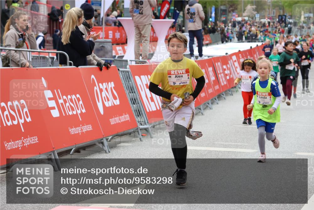 25.04.2026 - Das Zehntel Strokosch-Dieckow http://msf.ph/oto/9583298 25.04.2026 09:05:55 Ziel 1591, 1647, 2536, 3279, 1591, 1647, 2536, 3279 meine-sportfotos.de