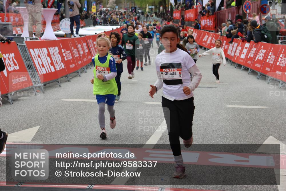 25.04.2026 - Das Zehntel Strokosch-Dieckow http://msf.ph/oto/9583337 25.04.2026 09:05:57 Ziel 1082, 1591, 1594, 1647, 2536, 2807, 3279, 3449, 1082, 1591, 1594, 1647, 2536, 2807, 3279, 3449 meine-sportfotos.de