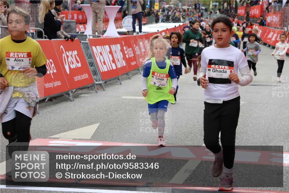 25.04.2026 - Das Zehntel Strokosch-Dieckow http://msf.ph/oto/9583346 25.04.2026 09:05:57 Ziel 1082, 1591, 1594, 1647, 2536, 2807, 3279, 3449, 1082, 1591, 1594, 1647, 2536, 2807, 3279, 3449 meine-sportfotos.de