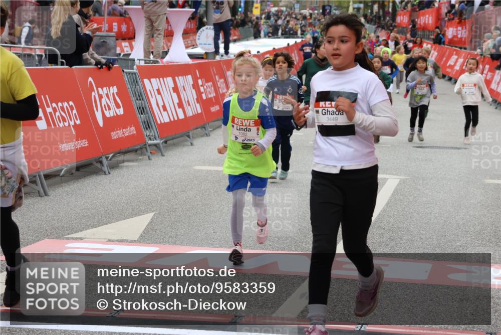 25.04.2026 - Das Zehntel Strokosch-Dieckow http://msf.ph/oto/9583359 25.04.2026 09:05:58 Ziel 1082, 1591, 1594, 1647, 2536, 2807, 3279, 3449, 1082, 1591, 1594, 1647, 2536, 2807, 3279, 3449 meine-sportfotos.de