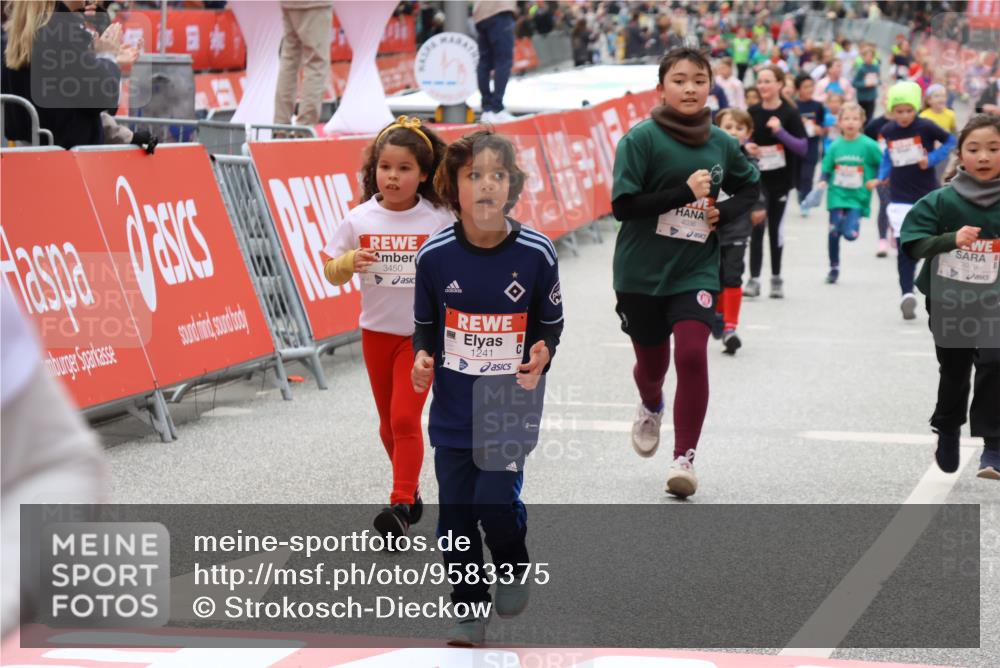 25.04.2026 - Das Zehntel Strokosch-Dieckow http://msf.ph/oto/9583375 25.04.2026 09:06:00 Ziel 1082, 1241, 1591, 1594, 1647, 2807, 3279, 3449, 1082, 1241, 1591, 1594, 1647, 2807, 3279, 3449 meine-sportfotos.de