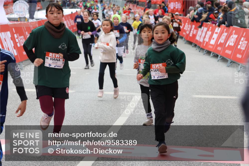 25.04.2026 - Das Zehntel Strokosch-Dieckow http://msf.ph/oto/9583389 25.04.2026 09:06:02 Ziel 1082, 1241, 1594, 1647, 2807, 3449, 3450, 3947, 3979, 4036, 1082, 1241, 1594, 1647, 2807, 3449, 3450, 3947, 3979, 4036 meine-sportfotos.de
