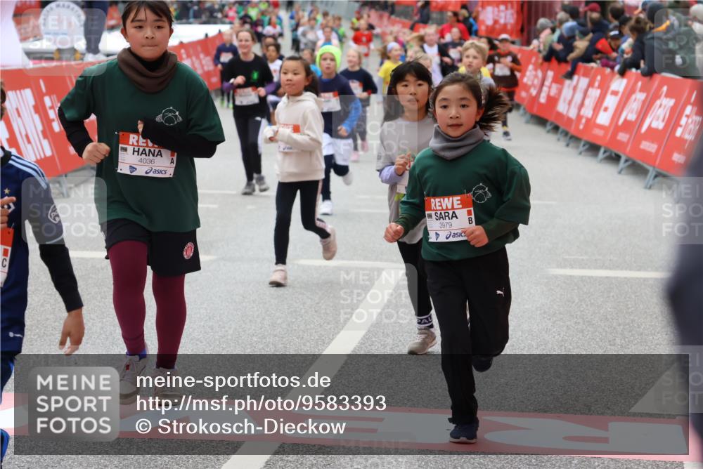25.04.2026 - Das Zehntel Strokosch-Dieckow http://msf.ph/oto/9583393 25.04.2026 09:06:02 Ziel 1082, 1241, 1594, 1647, 2807, 3449, 3450, 3947, 3979, 4036, 1082, 1241, 1594, 1647, 2807, 3449, 3450, 3947, 3979, 4036 meine-sportfotos.de