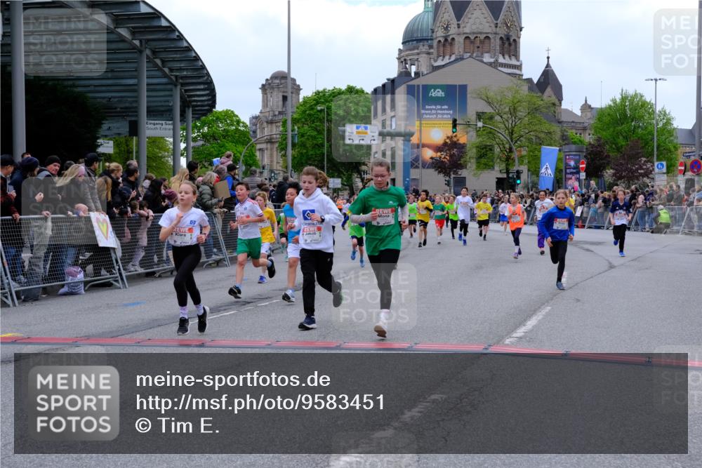 25.04.2026 - Das Zehntel Tim E. http://msf.ph/oto/9583451 25.04.2026 12:53:01 Ziel 10022, 10083, 10209, 10452, 10474, 10475, 10482, 10583, 10591, 10592, 10655, 10663, 10795, 10801, 10876, 11007, 11106, 11141, 11149, 11163, 11235, 11260, 11269, 11308, 11322, 11632, 11653, 11658, 11667, 11813, 11814, 11843, 11851, 11862, 11895, 11985, 12101, 12129, 12202, 12260, 12305, 12755, 12872, 12918, 12957, 13026 meine-sportfotos.de