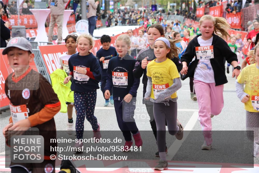 25.04.2026 - Das Zehntel Strokosch-Dieckow http://msf.ph/oto/9583481 25.04.2026 09:06:11 Ziel 1089, 1092, 1732, 2183, 2377, 2657, 2670, 2672, 2696, 3767, 3776, 3777, 3961, 1089, 1092, 1732, 2183, 2377, 2657, 2670, 2672, 2696, 3767, 3776, 3777, 3961 meine-sportfotos.de