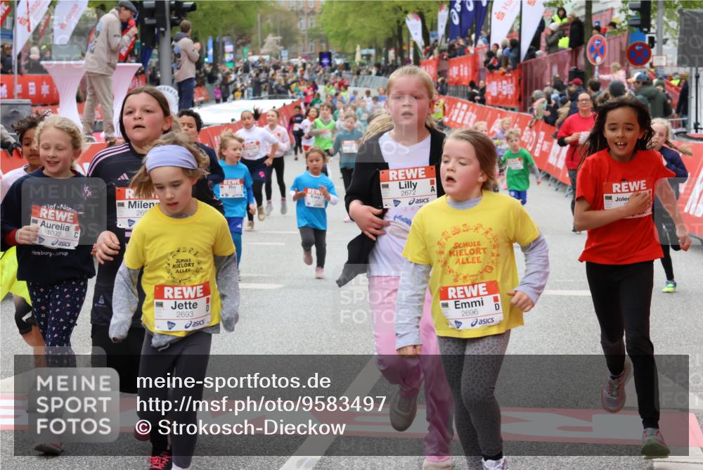 25.04.2026 - Das Zehntel Strokosch-Dieckow http://msf.ph/oto/9583497 25.04.2026 09:06:12 Ziel 1089, 1092, 1732, 2377, 2530, 2657, 2670, 2672, 2696, 3767, 3776, 3777, 3961, 1089, 1092, 1732, 2377, 2530, 2657, 2670, 2672, 2696, 3767, 3776, 3777, 3961 meine-sportfotos.de