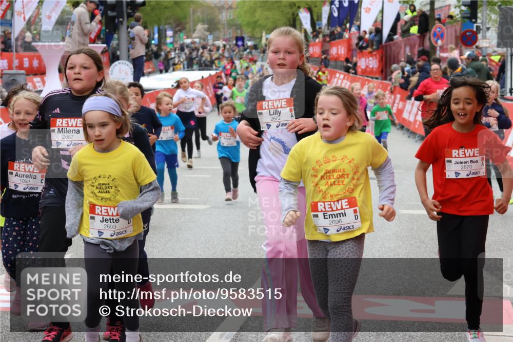 25.04.2026 - Das Zehntel Strokosch-Dieckow http://msf.ph/oto/9583515 25.04.2026 09:06:12 Ziel 1089, 1092, 1732, 2377, 2530, 2657, 2670, 2672, 2696, 3767, 3776, 3777, 3961, 1089, 1092, 1732, 2377, 2530, 2657, 2670, 2672, 2696, 3767, 3776, 3777, 3961 meine-sportfotos.de