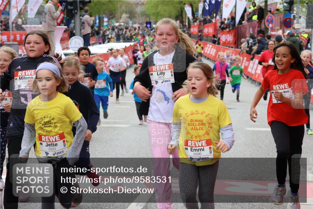 25.04.2026 - Das Zehntel Strokosch-Dieckow http://msf.ph/oto/9583531 25.04.2026 09:06:12 Ziel 1089, 1092, 1732, 2377, 2530, 2657, 2670, 2672, 2696, 3767, 3776, 3777, 3961, 1089, 1092, 1732, 2377, 2530, 2657, 2670, 2672, 2696, 3767, 3776, 3777, 3961 meine-sportfotos.de