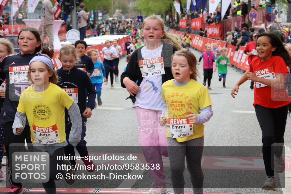 25.04.2026 - Das Zehntel Strokosch-Dieckow http://msf.ph/oto/9583538 25.04.2026 09:06:12 Ziel 1089, 1092, 1732, 2377, 2530, 2657, 2670, 2672, 2696, 3767, 3776, 3777, 3961, 1089, 1092, 1732, 2377, 2530, 2657, 2670, 2672, 2696, 3767, 3776, 3777, 3961 meine-sportfotos.de
