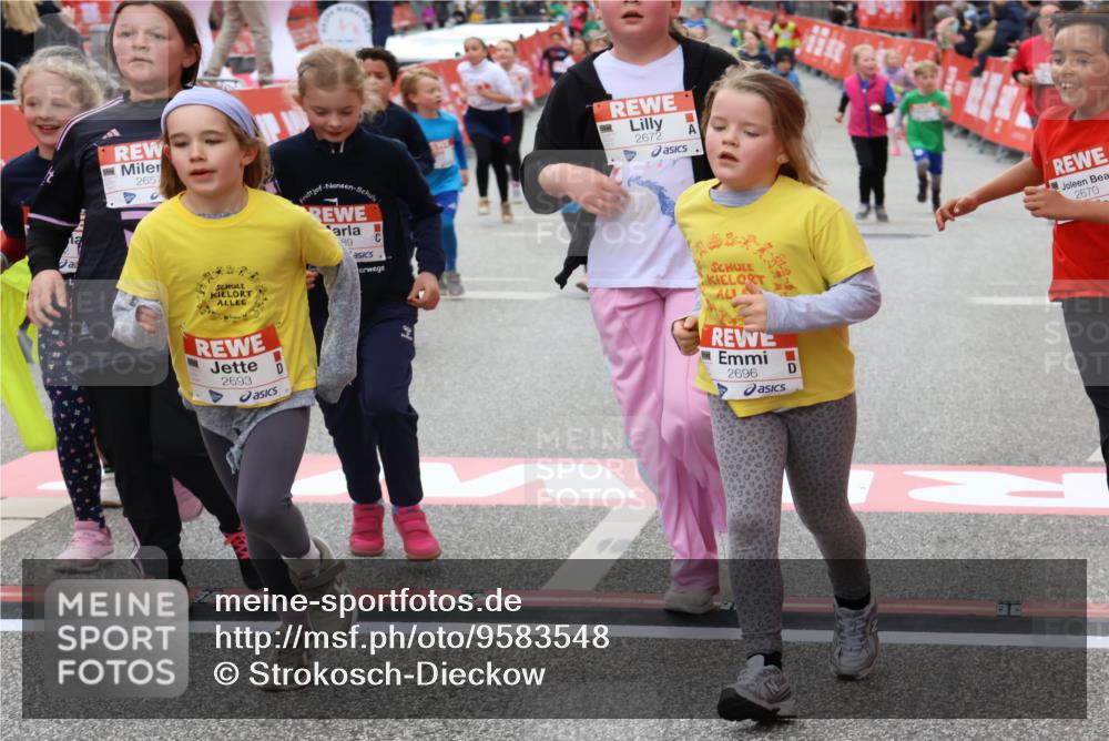 25.04.2026 - Das Zehntel Strokosch-Dieckow http://msf.ph/oto/9583548 25.04.2026 09:06:12 Ziel 1089, 1092, 1732, 2377, 2530, 2657, 2670, 2672, 2696, 3767, 3776, 3777, 3961, 1089, 1092, 1732, 2377, 2530, 2657, 2670, 2672, 2696, 3767, 3776, 3777, 3961 meine-sportfotos.de