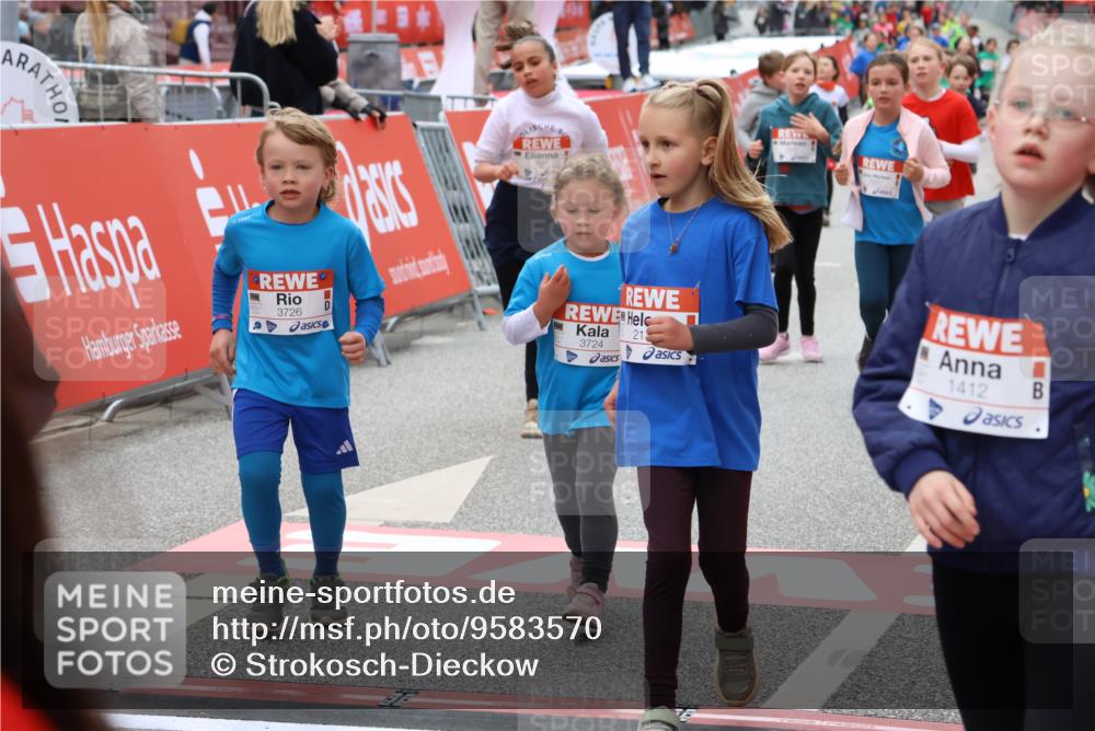 25.04.2026 - Das Zehntel Strokosch-Dieckow http://msf.ph/oto/9583570 25.04.2026 09:06:16 Ziel 1089, 1092, 1412, 2112, 2254, 2530, 2657, 2670, 2672, 2693, 2696, 3724, 3726, 3961, 1089, 1092, 1412, 2112, 2254, 2530, 2657, 2670, 2672, 2693, 2696, 3724, 3726, 3961 meine-sportfotos.de