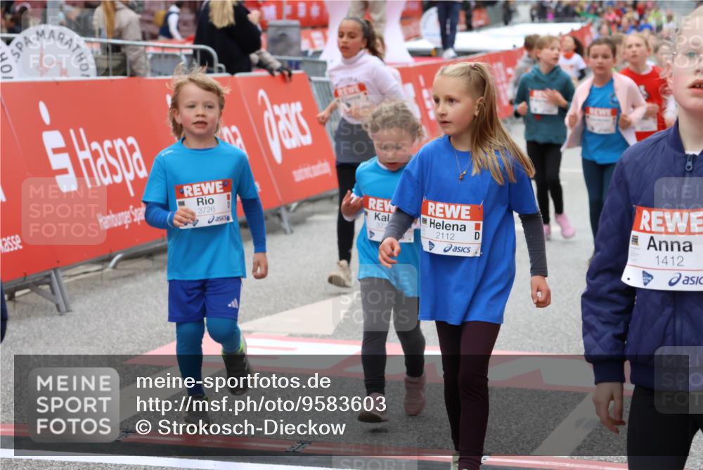 25.04.2026 - Das Zehntel Strokosch-Dieckow http://msf.ph/oto/9583603 25.04.2026 09:06:17 Ziel 1089, 1092, 1412, 2103, 2112, 2254, 2530, 2657, 2670, 2672, 2693, 2696, 3601, 3724, 3726, 3961, 1089, 1092, 1412, 2103, 2112, 2254, 2530, 2657, 2670, 2672, 2693, 2696, 3601, 3724, 3726, 3961 meine-sportfotos.de
