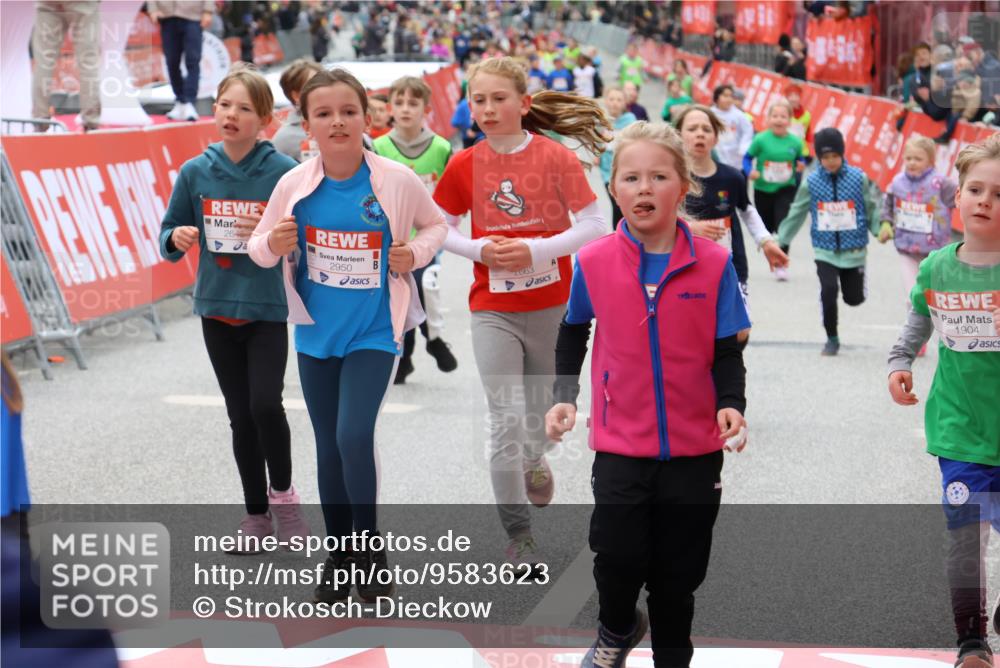 25.04.2026 - Das Zehntel Strokosch-Dieckow http://msf.ph/oto/9583623 25.04.2026 09:06:19 Ziel 1089, 1092, 1412, 1904, 2103, 2112, 2254, 2530, 2640, 2657, 2663, 2670, 2672, 2693, 2950, 3601, 3724, 3726, 3796, 1089, 1092, 1412, 1904, 2103, 2112, 2254, 2530, 2640, 2657, 2663, 2670, 2672, 2693, 2950, 3601, 3724, 3726, 3796 meine-sportfotos.de