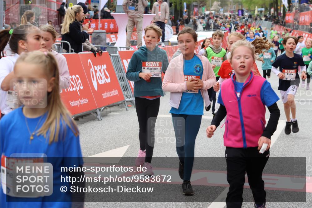 25.04.2026 - Das Zehntel Strokosch-Dieckow http://msf.ph/oto/9583672 25.04.2026 09:06:19 Ziel 1089, 1092, 1412, 1904, 2103, 2112, 2254, 2530, 2640, 2657, 2663, 2670, 2672, 2693, 2950, 3601, 3724, 3726, 3796, 1089, 1092, 1412, 1904, 2103, 2112, 2254, 2530, 2640, 2657, 2663, 2670, 2672, 2693, 2950, 3601, 3724, 3726, 3796 meine-sportfotos.de
