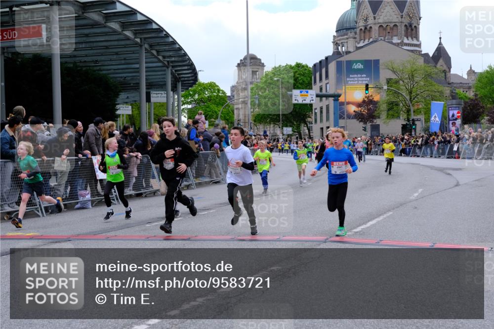 25.04.2026 - Das Zehntel Tim E. http://msf.ph/oto/9583721 25.04.2026 12:53:20 Ziel 10180, 10236, 10252, 10371, 10514, 10646, 11160, 11347, 11490, 11501, 11502, 11526, 11612, 11629, 11671, 11765, 11896, 11990, 12139, 12141, 12184, 12211, 12267, 12322, 12431, 12432, 12761, 12971, 12980, 13006 meine-sportfotos.de