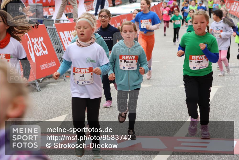 25.04.2026 - Das Zehntel Strokosch-Dieckow http://msf.ph/oto/9583742 25.04.2026 09:06:25 Ziel 1350, 1390, 1811, 1904, 2103, 2297, 2382, 2640, 2663, 2918, 2935, 2936, 2950, 3483, 3487, 3601, 3796, 3922, 3923, 1350, 1390, 1811, 1904, 2103, 2297, 2382, 2640, 2663, 2918, 2935, 2936, 2950, 3483, 3487, 3601, 3796, 3922, 3923 meine-sportfotos.de